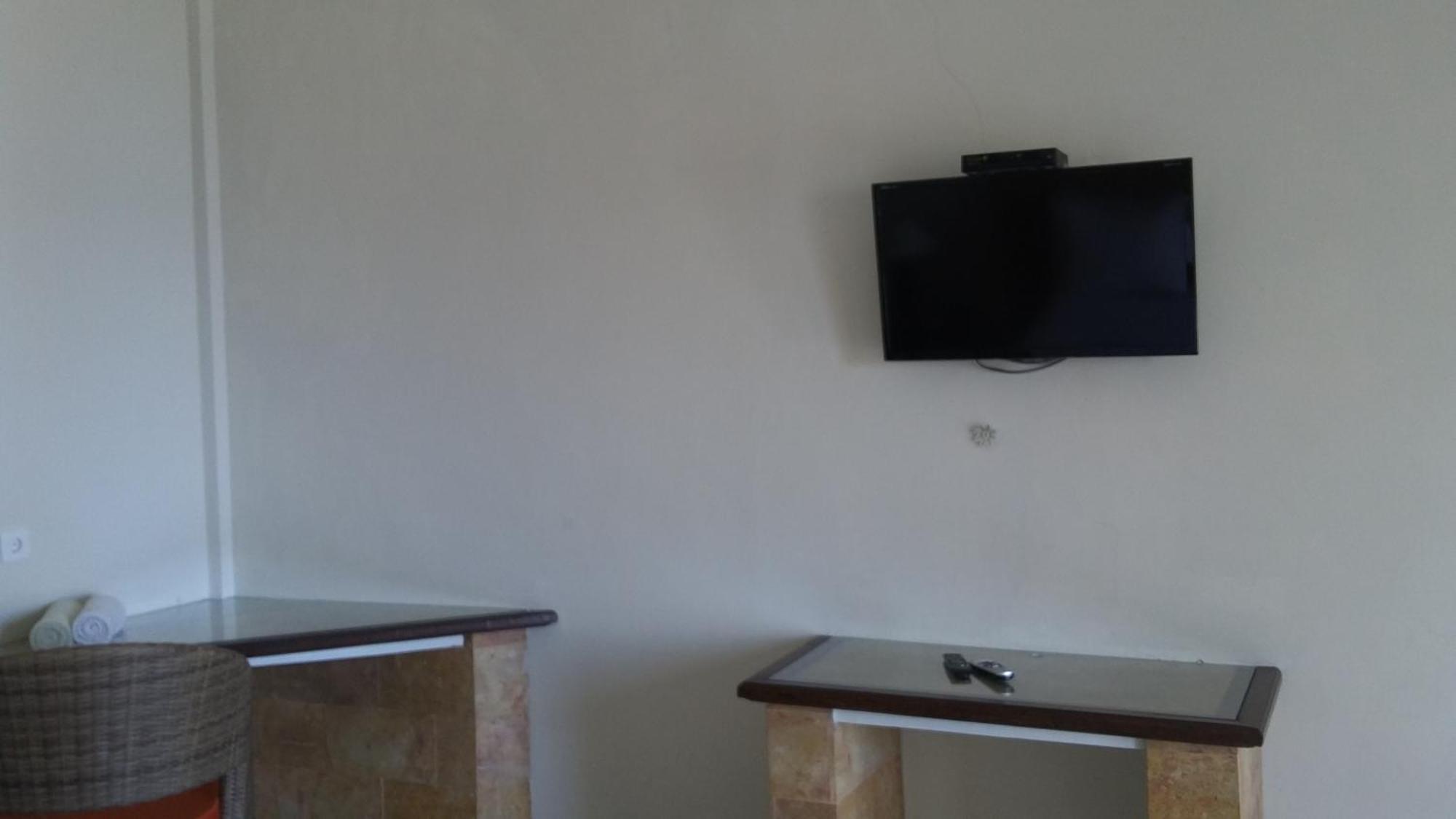 Barong Cafe Bungalow And Restaurant Amed Camera foto
