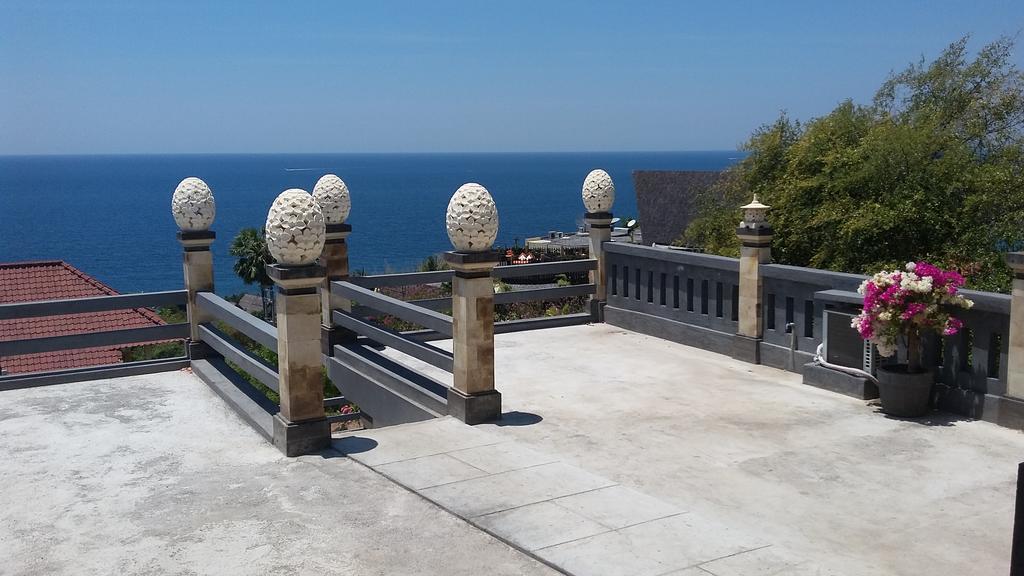 Barong Cafe Bungalow And Restaurant Amed Esterno foto